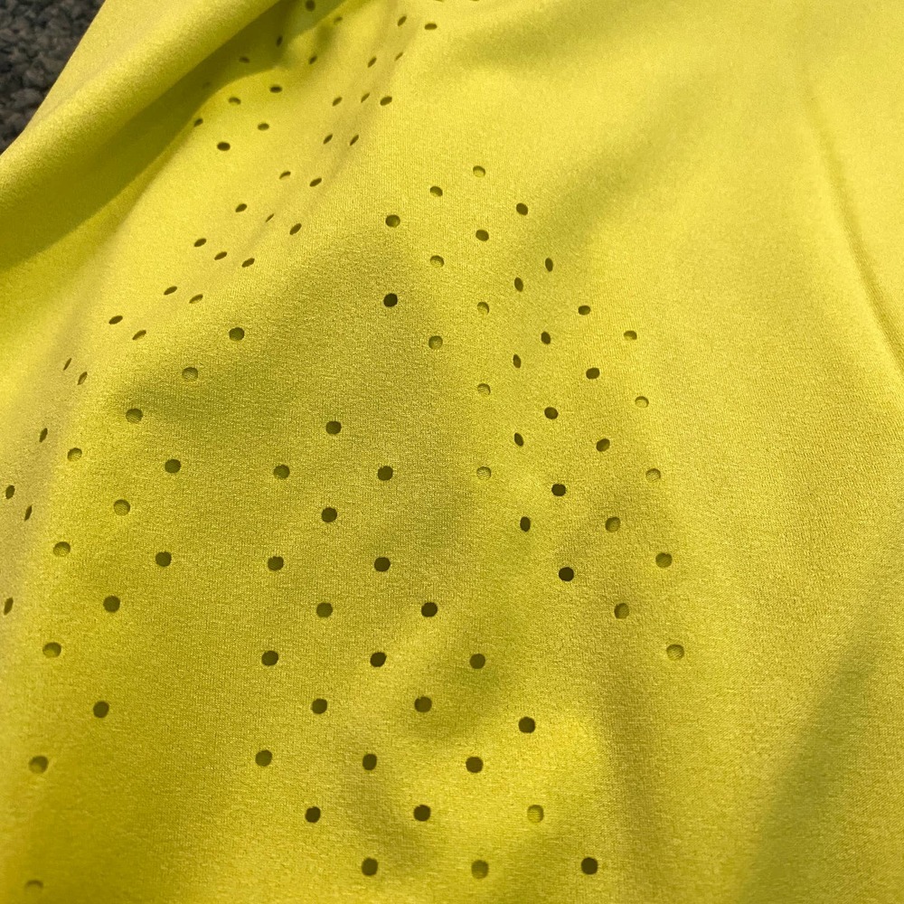 Reebok United By Fitness Perforated Activewear Shirt NEW Men's Size Large - Picture 4 of 5